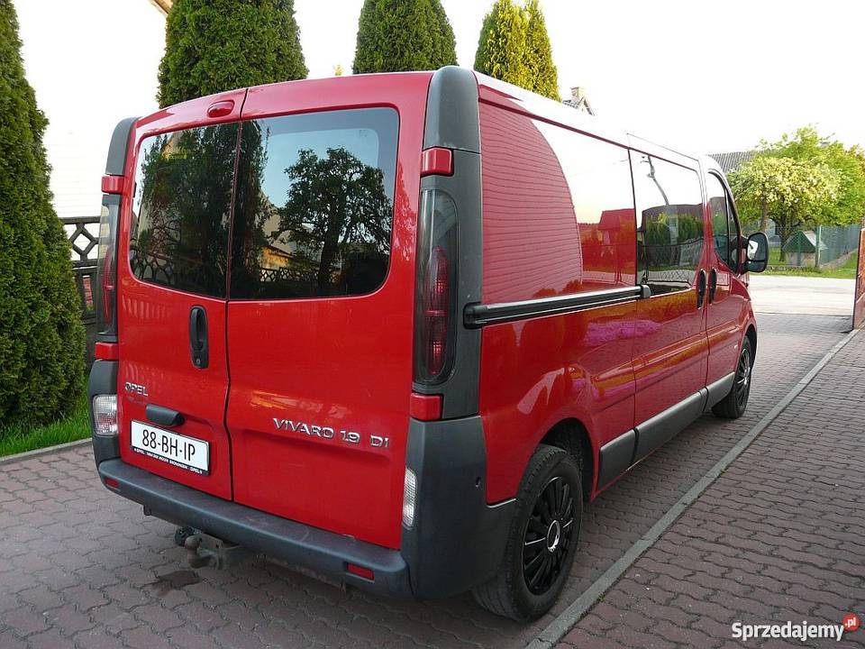 OPEL VIVARO 19 DTI długi long osób Holenderka Rok produkcji 2003 Kielce