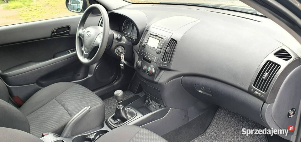 Hyundai i30 Niski przebiegBezwypadkowy zadbane kurtyny powietrzne Przyszowice