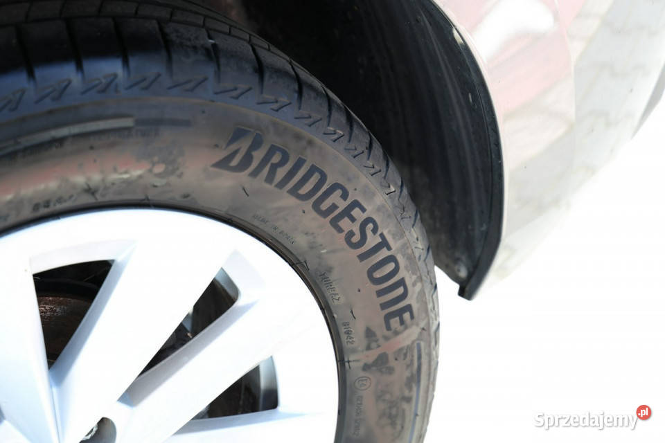 koda Kamiq 10 115 Manual rej2025 I 2019 światła LED