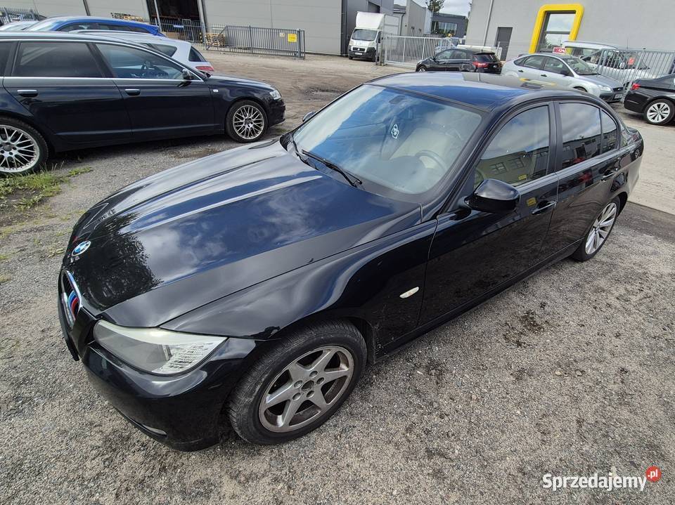 Syndyk sprzeda BMW 316i 16 i3 Wejherowo