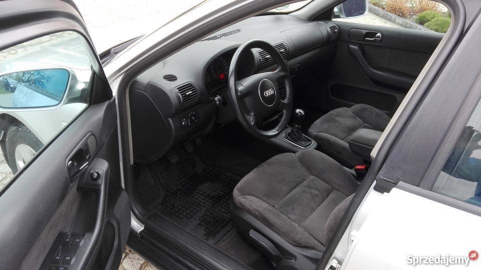 Audi A3 16 benzyna 2001 137000 Climatronik ABS sprzedam