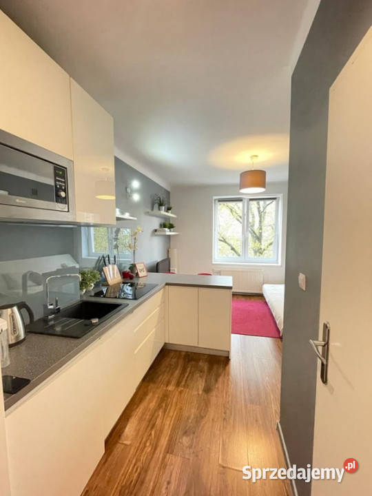 Kawalerka w kamienicy w Śródmieściu bez prowizji Warszawa