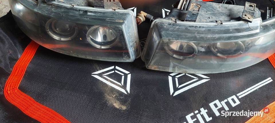 Lampy przód seat leon 1m osobowe