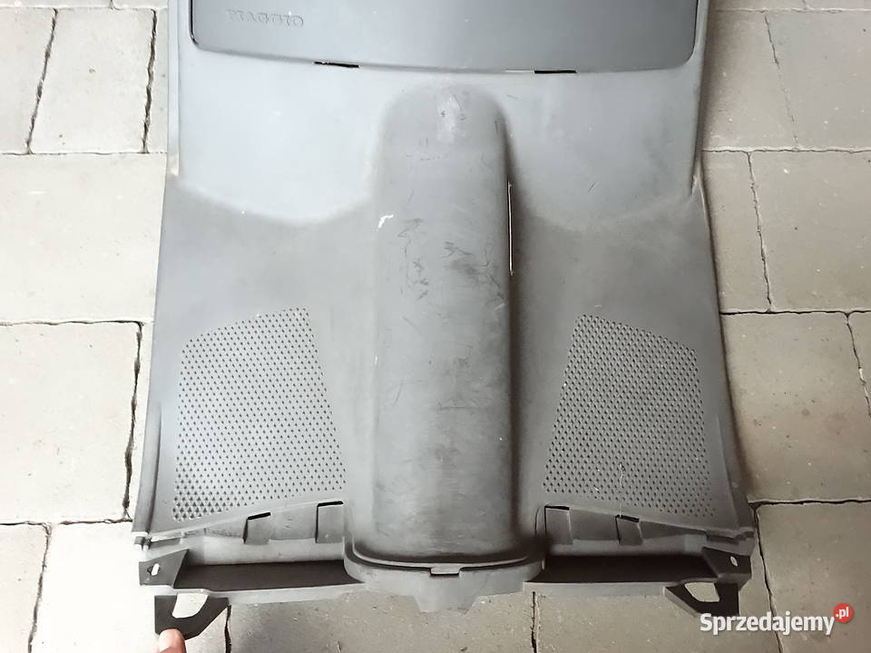 Piaggio NSL 80 schowek pod kierownicę plastik Biłgoraj