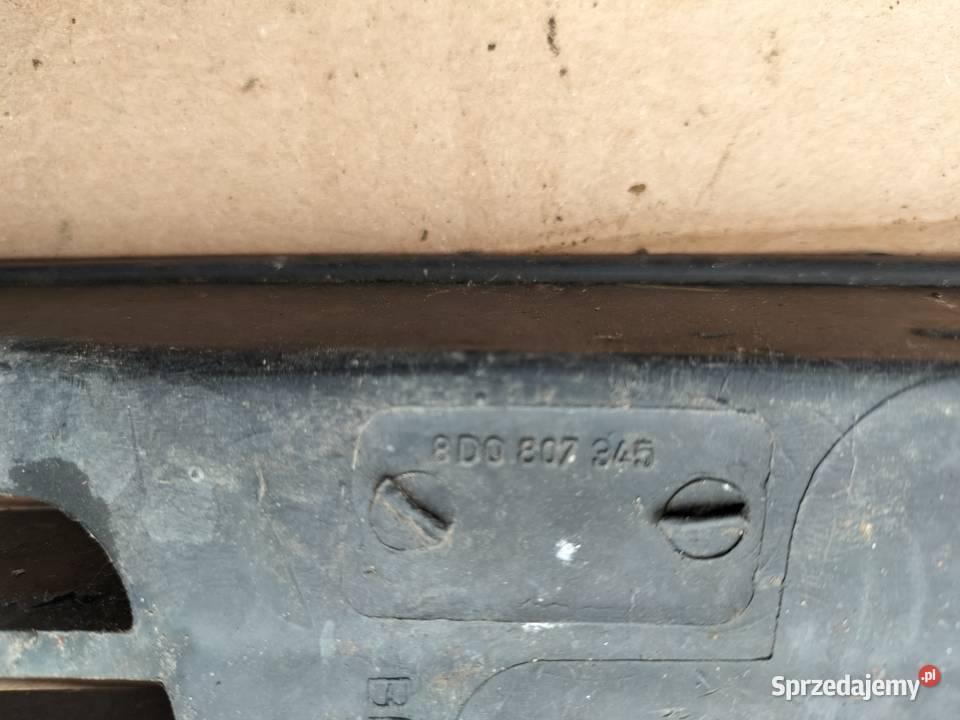 AUDI A4 B5 A4B5 8D0807345 KRATKA ZDERZAKA Kamień-Kolonia sprzedam