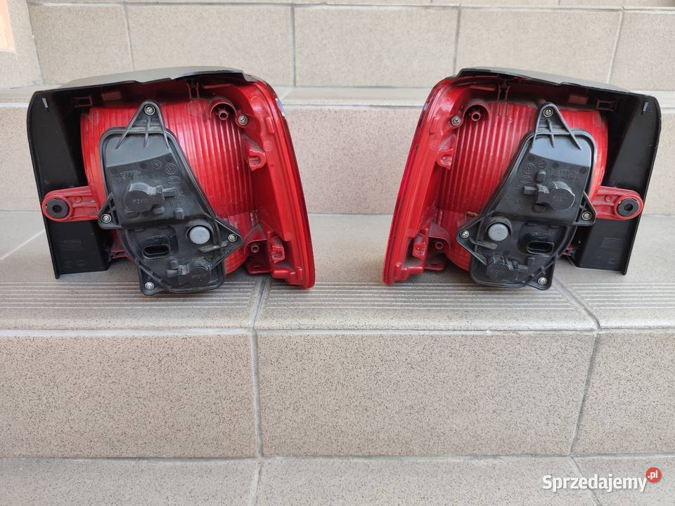 Lampy tył tylne VW Touran 20102015 1T3 komplet Września