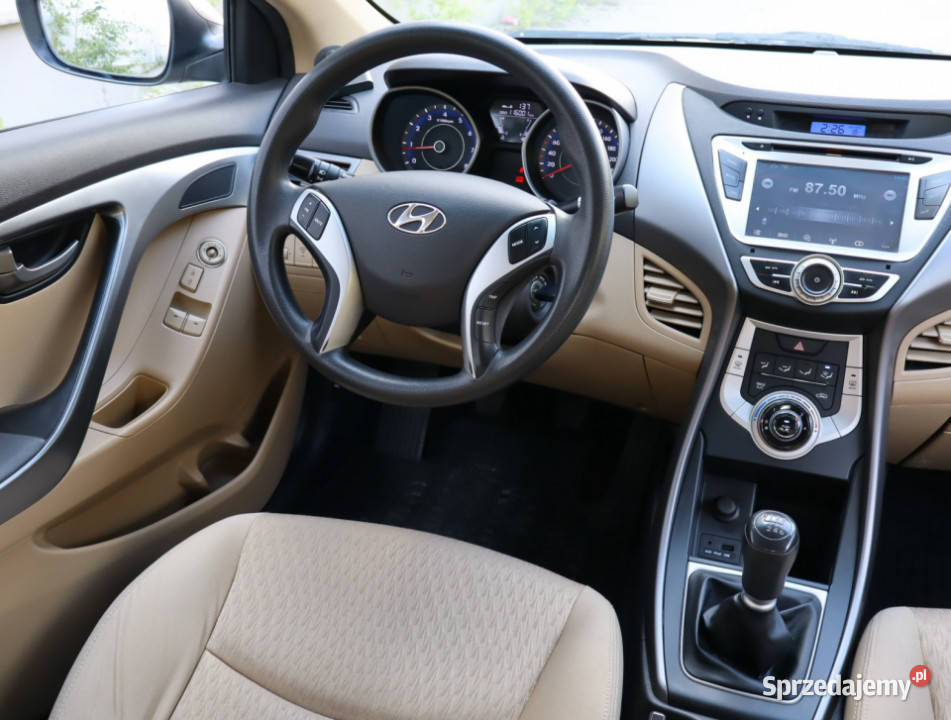 Hyundai Elantra 16 97KM Piaseczno