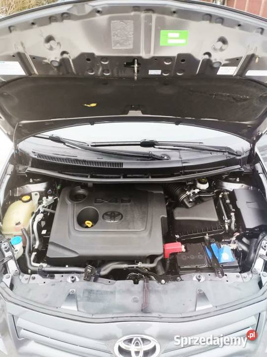 Toyota Auris lift 14 D4D 90 Auris Kiernozia