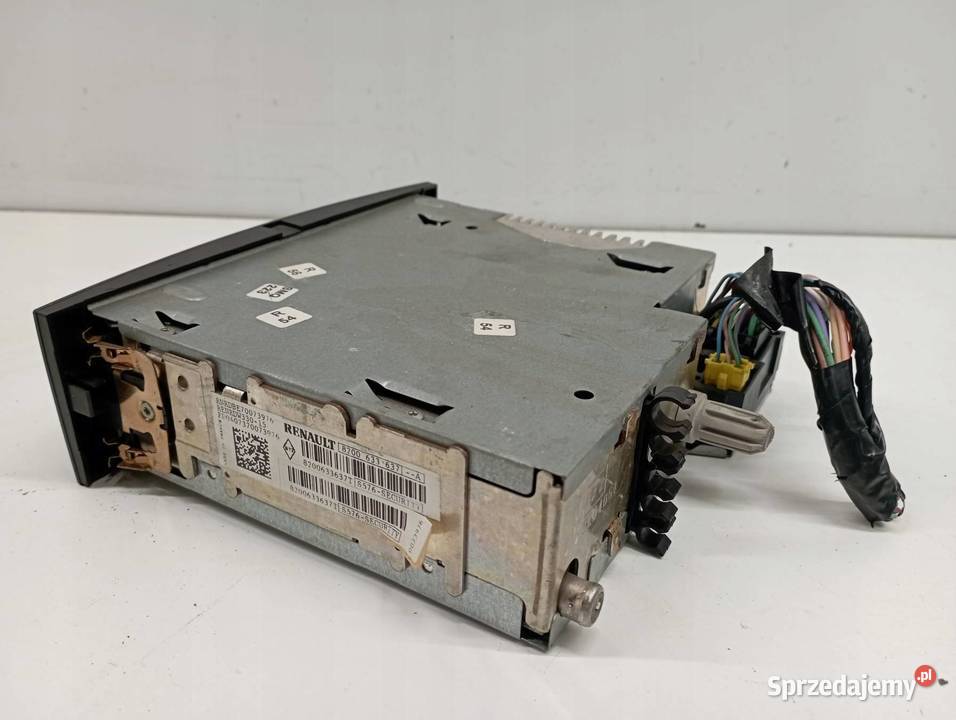 RADIO 8200633637A Renault Scenic II 20032009 Rok produkcji 2005