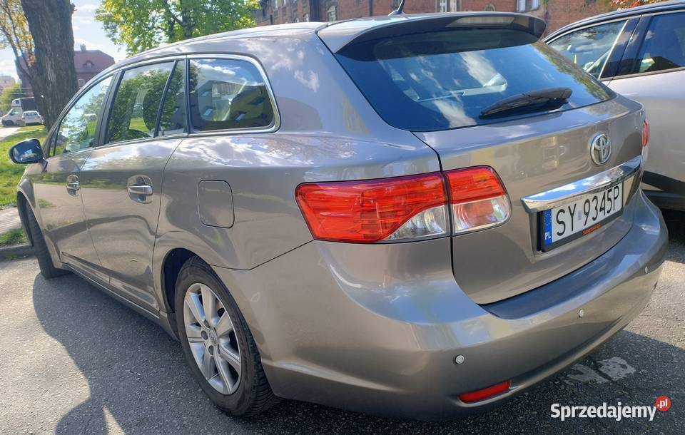 avensis t27 lift automat kombi 2014 sprzedam
