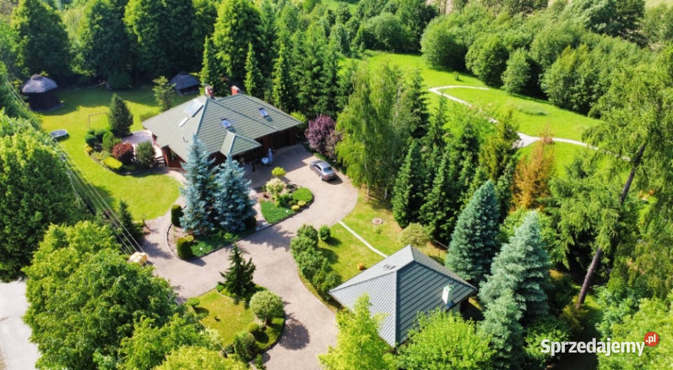 Piękna posiadłość otulona zielenią Dwa domy świętokrzyskie