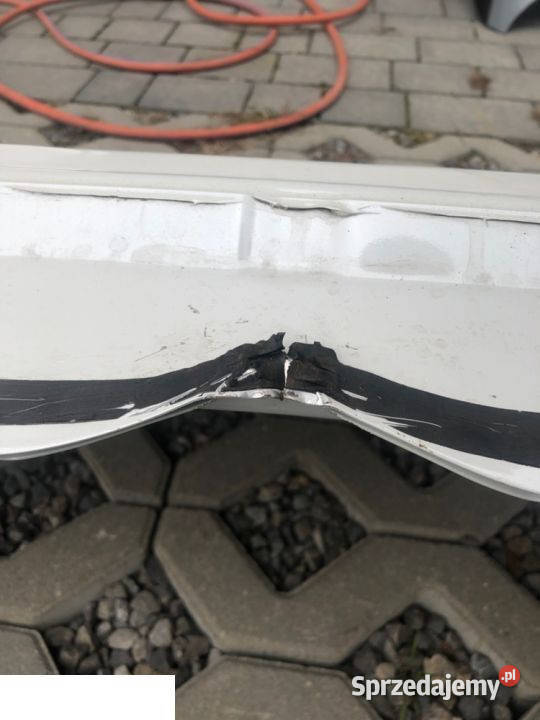 Toyota RAV 4 klapa pokrywa bagażnika Kozubszczyzna