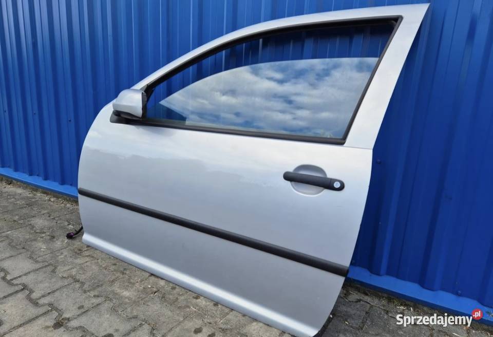 DRZWI PRZÓD LEWY VW GOLF IV 4 LB7Z SREBRNE 3D HB świętokrzyskie Działoszyce
