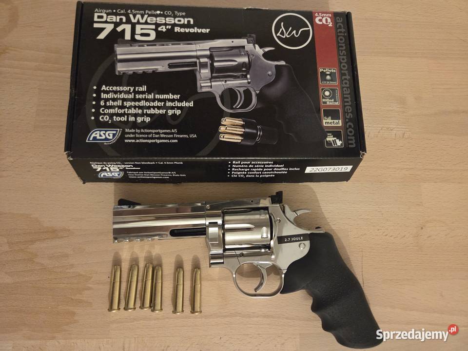 Wiatrówka - rewolwer Dan Wesson 715 4" 4,5 mm - silver Wartość 715zł