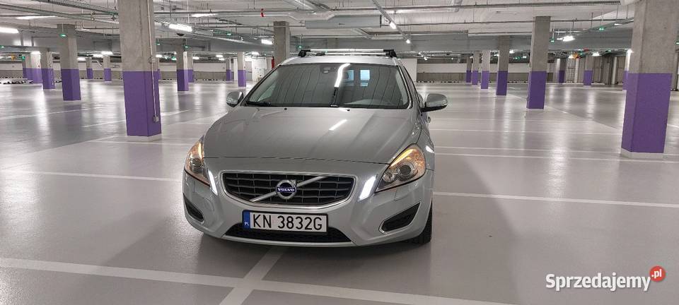 Volvo V60 D4 Ocean Race stan bogate wyposażenie Kraków