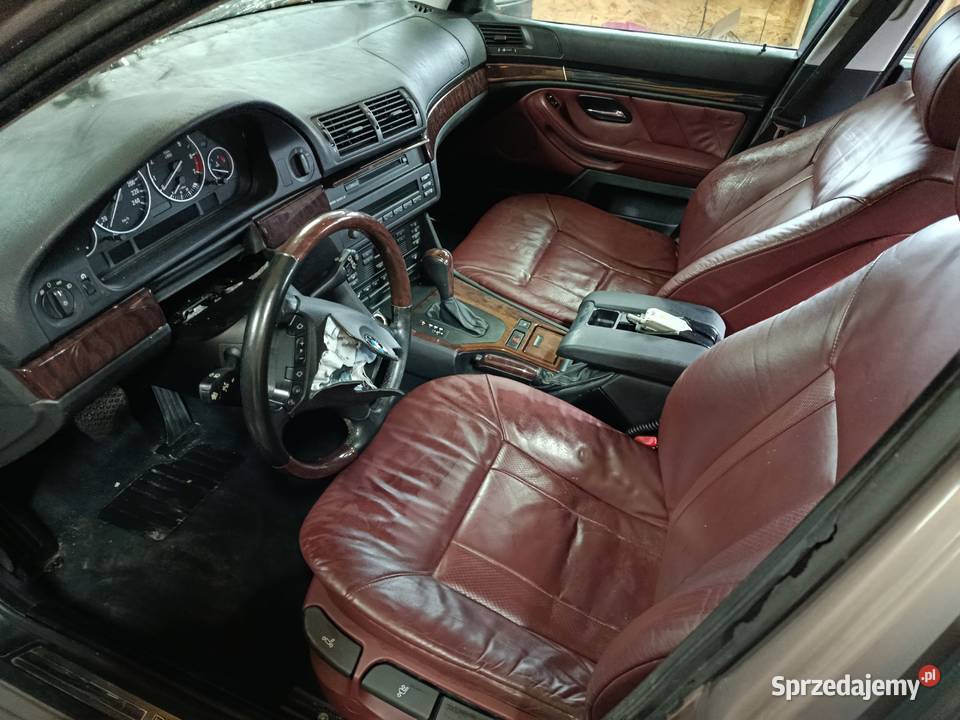 BMW E39 530i siedzenia boczki środek bagażnik Rok produkcji 2002 mazowieckie Warszawa sprzedam