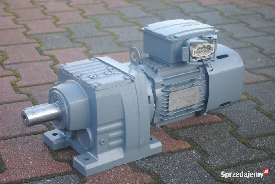 Motoreduktor 075kw 17obrmin SEW Kargowa