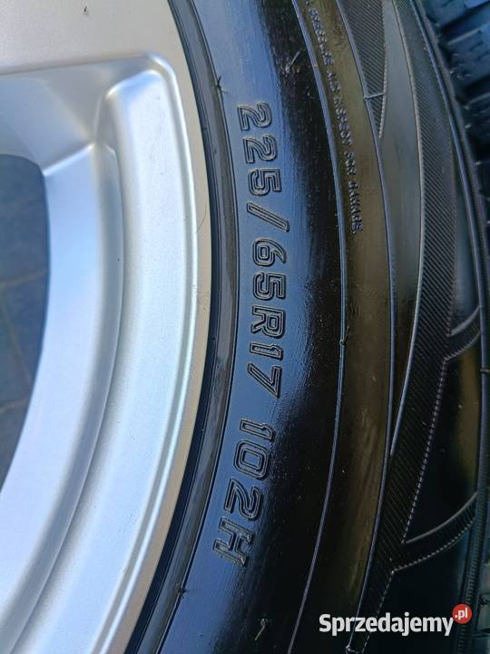Alufelgi Dezent 17 z oponami zimowymi 22565R17 Motoryzacja