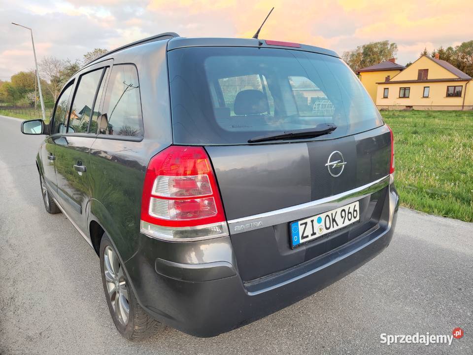 Opel Zafira 16 115 7osobowa klima idealny stan z Krosno