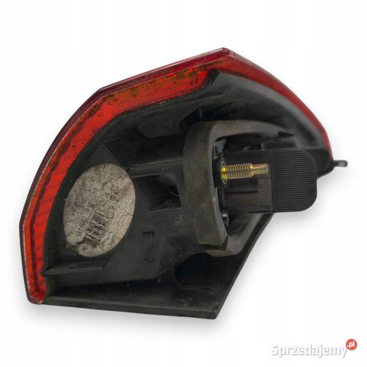 LAMPA PRAWA Volvo V70 XC70 II 20002005 tylna osobowe lubelskie Chełm