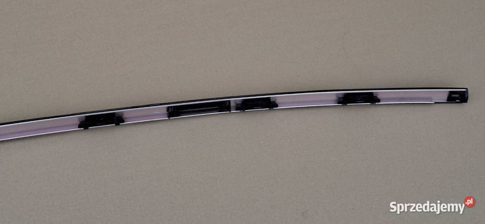 MERCEDES AKLASA W176 LISTWA DACHU DACHOWA PRAWA Listwy i nakładki