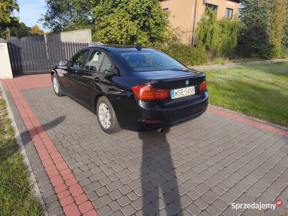 Samochód BMW model f30 Bożewo