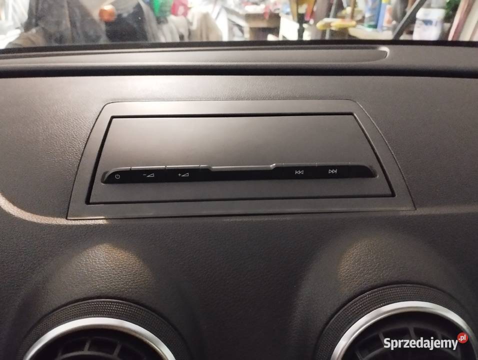 RAUDI A3 8V PANEL RADIA WYŚWIETLACZ RAMKA 13 Kłodzko