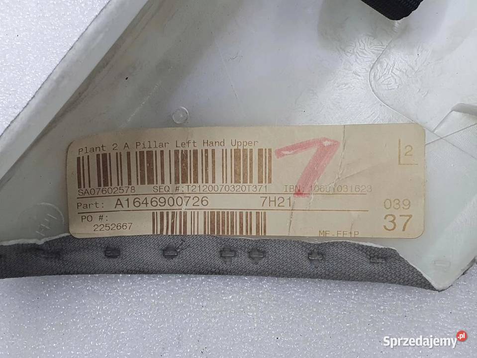 OSŁONA POSZYCIE SŁUPKA LEWY PRZÓD ML W164