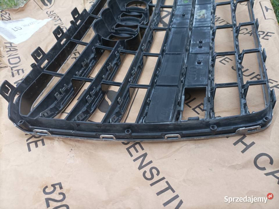 Audi A8 D4 lift atrapa Łódź sprzedam