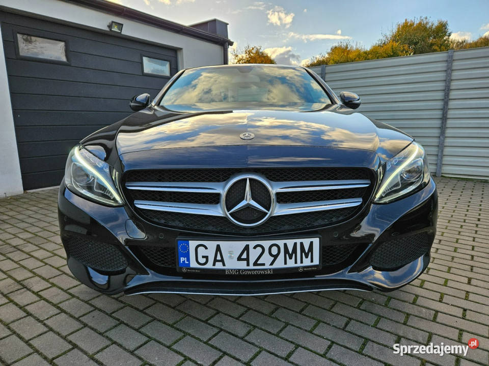 Mercedes C 180 156 benzyna AUTOMAT polski salon Gdynia sprzedam
