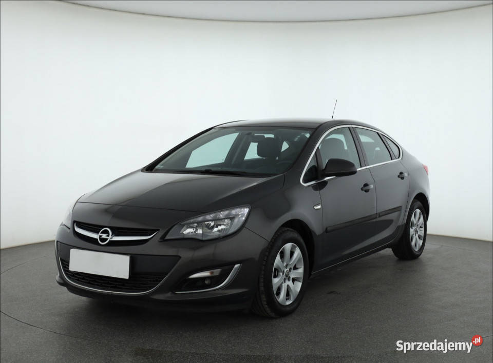 Opel Astra 14 T Piaseczno
