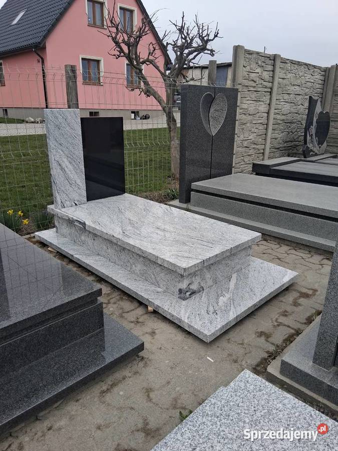 Nagrobek z granitu Wiscont whiteziemny Strzegom Dom i Ogród