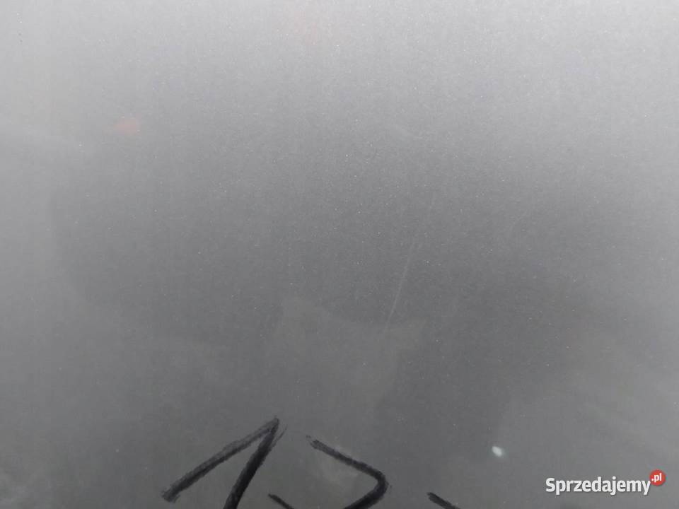 MASKA PRZÓD SREBRNA Toyota Auris I 20062012