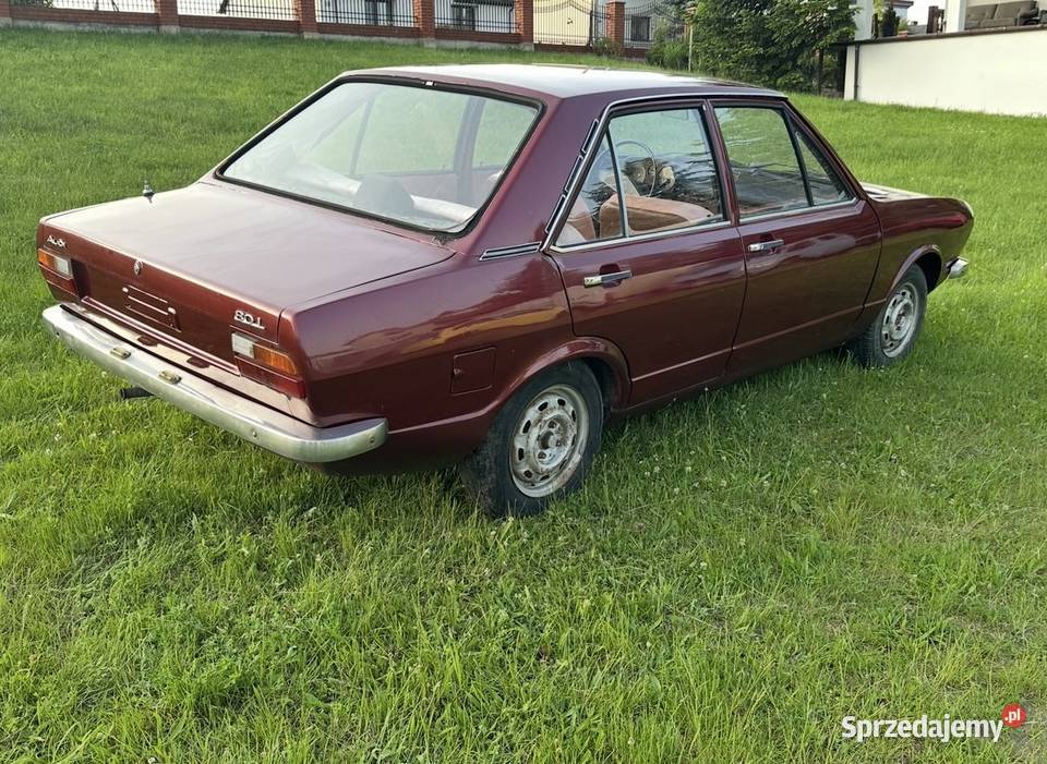Audi 80 B1 sedan odpala