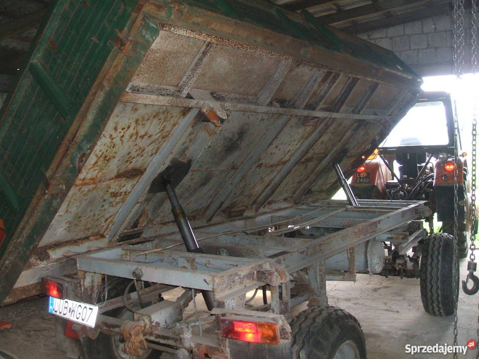 Przyczepa rolnicza D732 wywrotka zarejestrowana nieuszkodzony Garbów