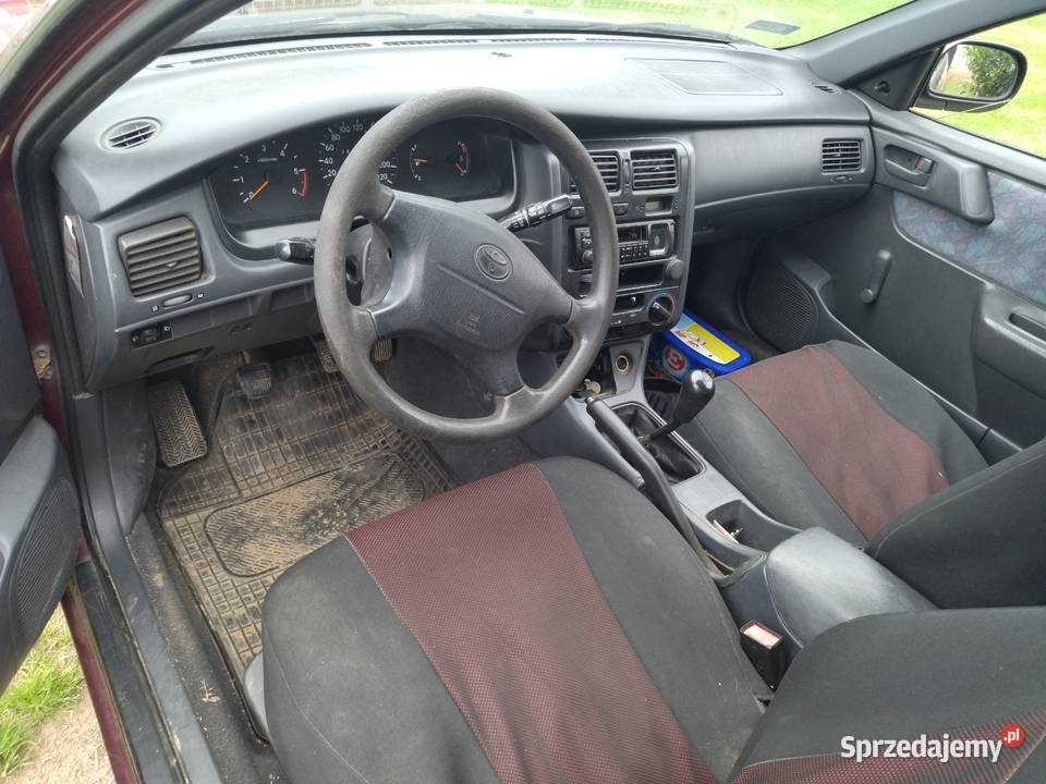 Toyota Carina E 20 TD kombi 97 r uszkodzony Carina