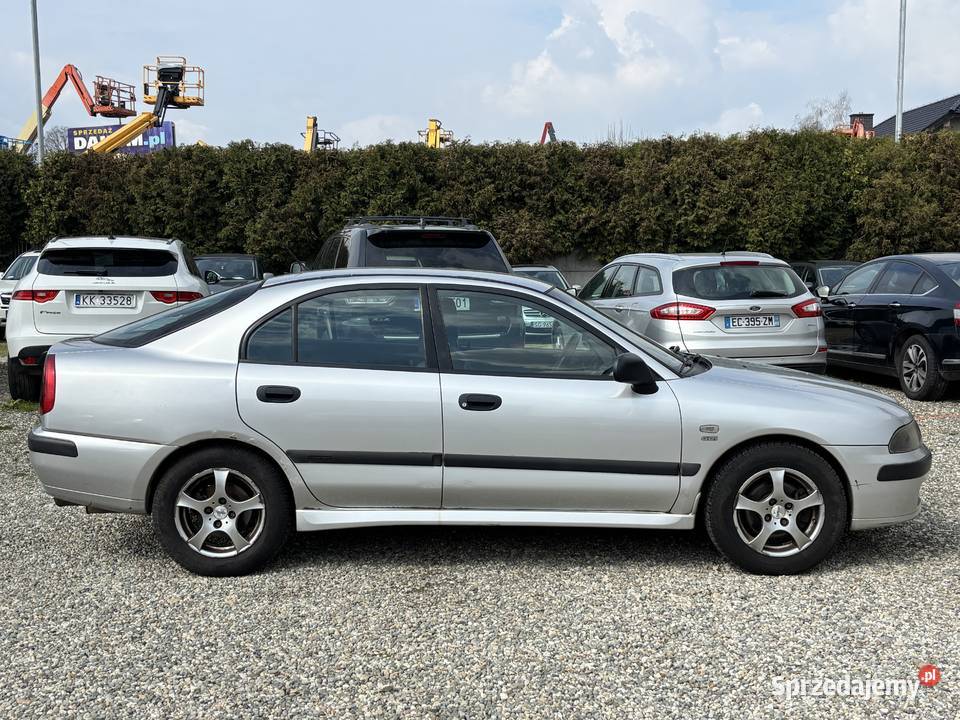 Mitsubishi Carisma Paniówki