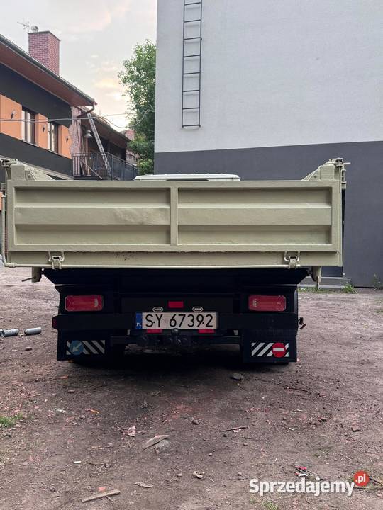 Toyota dyna 150 wywrotka ładowność 2 tony