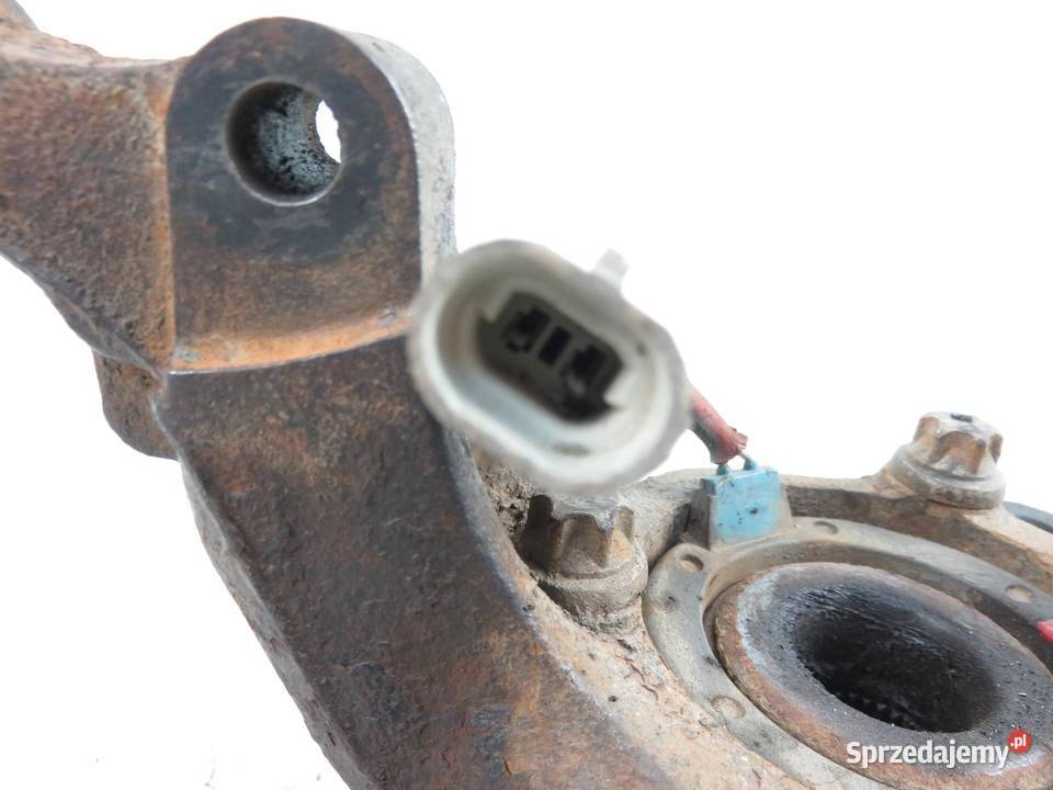 PIASTA PRZEDNIA LEWA OPEL ZAFIRA A 22 DTI Piasty i łożyska kół