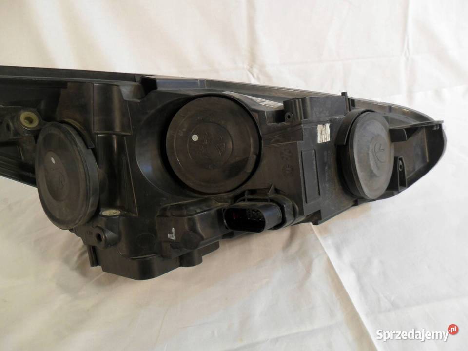 REFLEKTOR PRZÓD STRONA LEWA FORD FOCUS osobowe Nowy Tomyśl