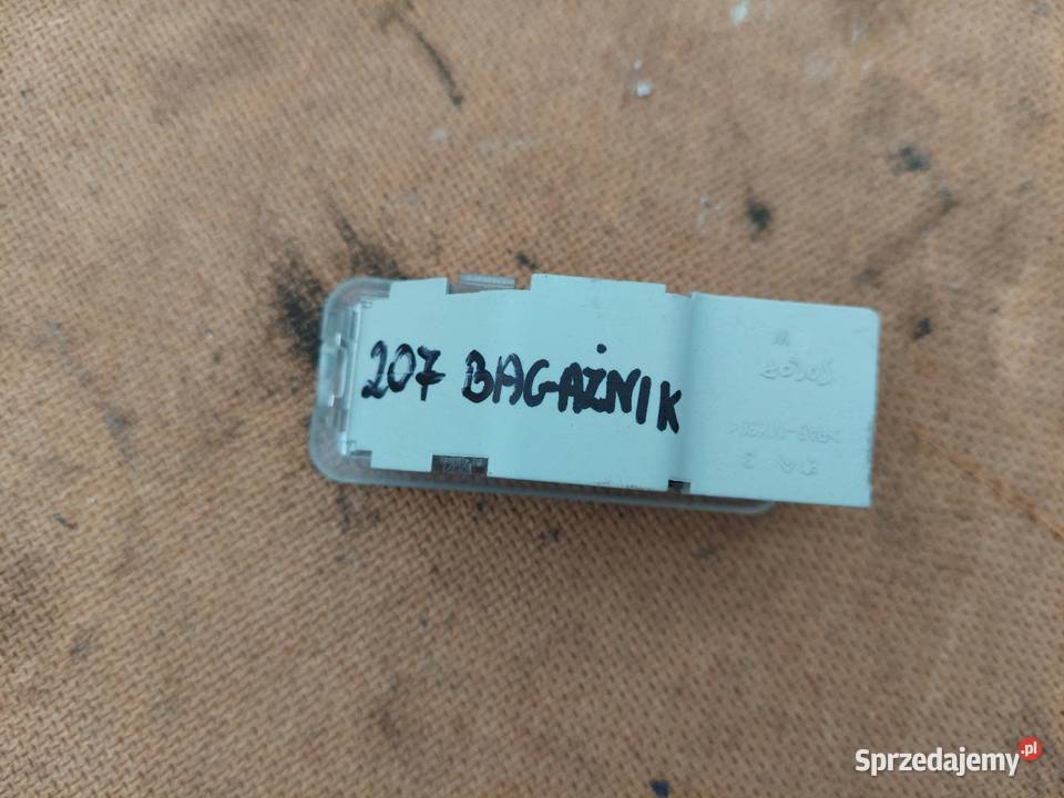 Lampka bagażnika Peugeot 207 208 3008 308 508 Oświetlenie kabiny Przyborów