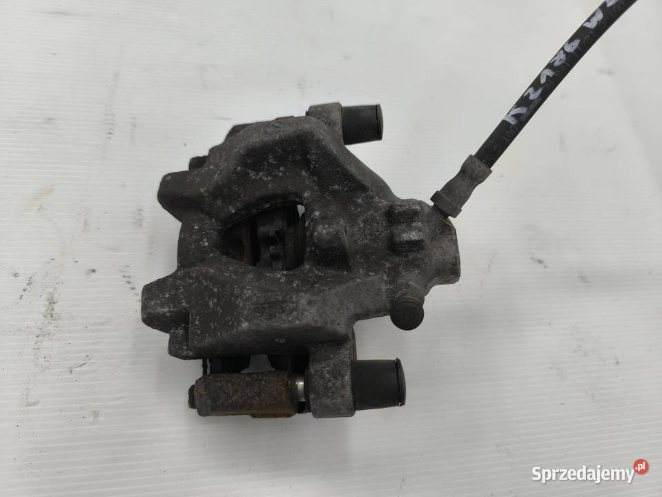 ZACISK PRAWY TYŁ MERCEDES C W204 LIFT 18
