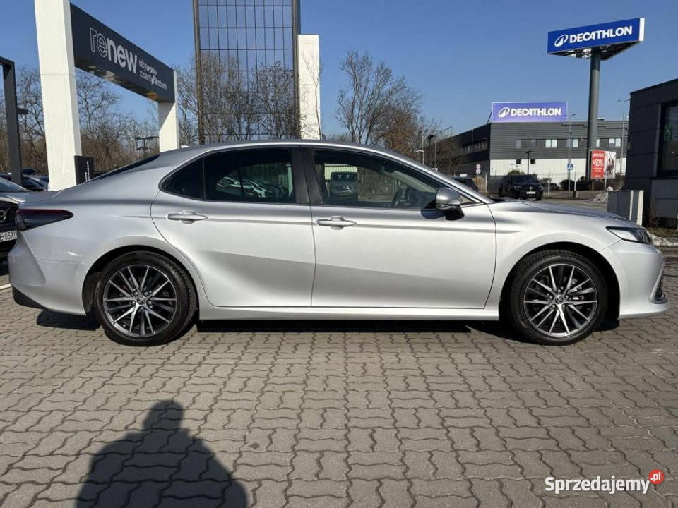 Toyota Camry 2021r bogata wersja