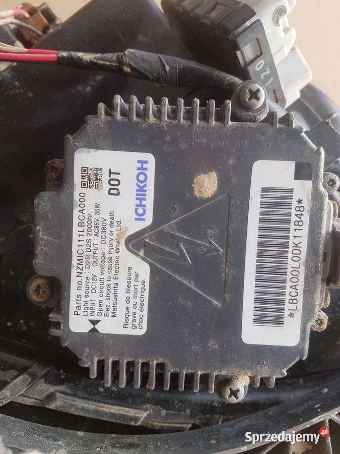 Subaru Forester 3 SH lampa XENON prawa przód Legnica