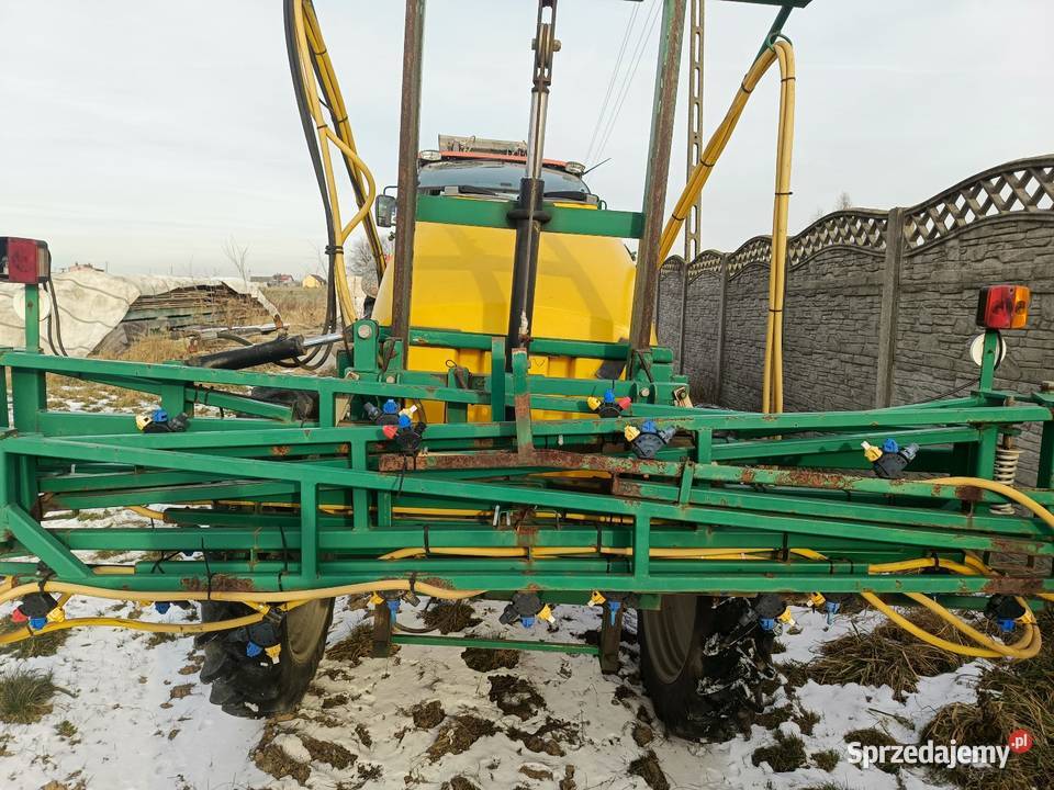 Opryskiwacz polowy ciągany Agro Wiki 1500 l Leśniaki