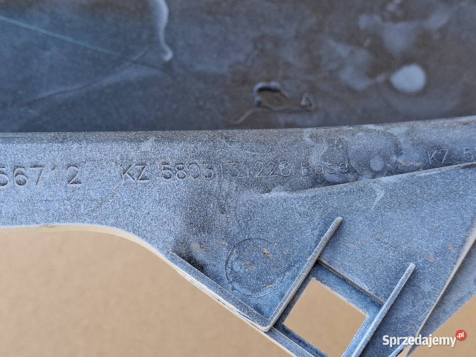 IVECO DAILY 2024 LISTWA ATRAPA BLENDA GRILL Bieleń