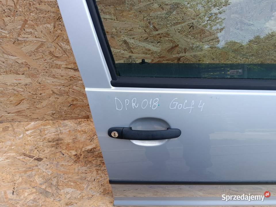 VW GOLF IV 4 DRZWI PRZÓD PRAWY PRAWA KOD LAK Słowikowo