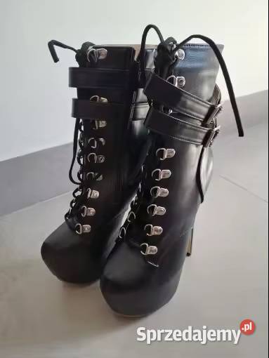 Botki w kolorze czarnym wiązane obcas 165 Kozaki