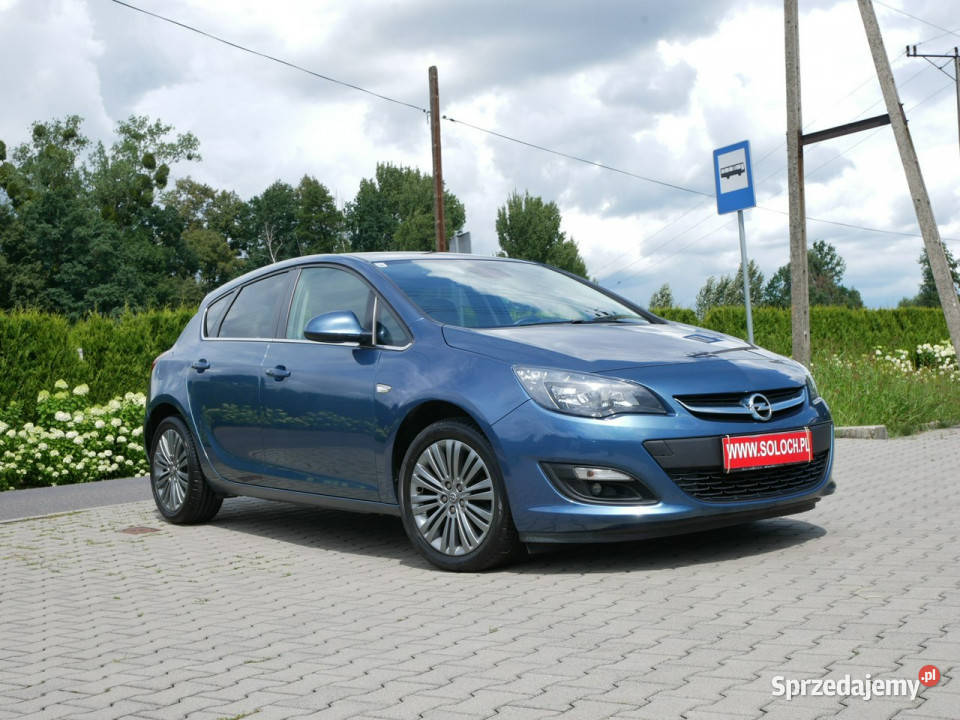 Opel Astra 14T 120 Eu5 Edition Grzana kierownica Astra Goczałkowice-Zdrój