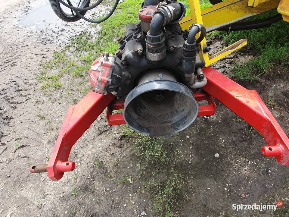 Opryskiwacz 2200 litrów belka 18 m hydrauliczny Poddębice